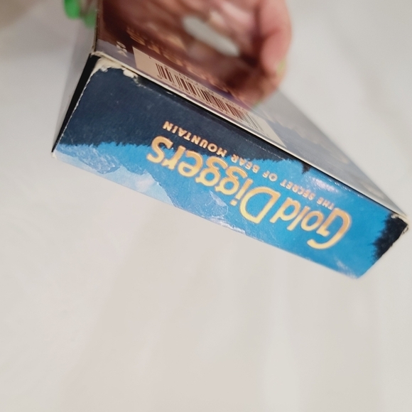 Gold Diggers The Secret of Bear Mountain VHS 90s Movie Christina Ricci - Picture 5 of 6